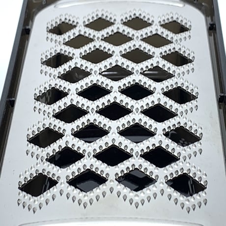 300種類以上のおろし金を使い比べて辿り着いた、究極のふわふわ大根おろし器（小型タイプ）