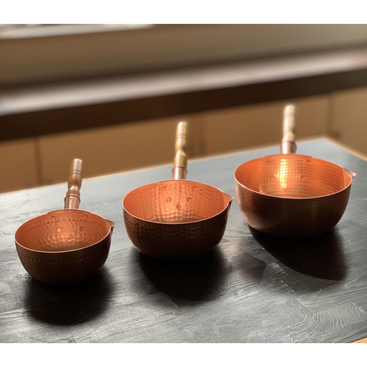 飯田屋オリジナル】究極の熱伝導!純銅製雪平鍋 中サイズ(18cm) | 飯田屋