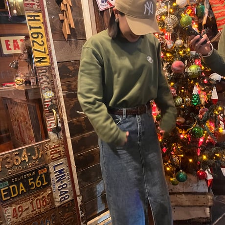 UR MAGIC SWEAT （OLIVE GREEN）