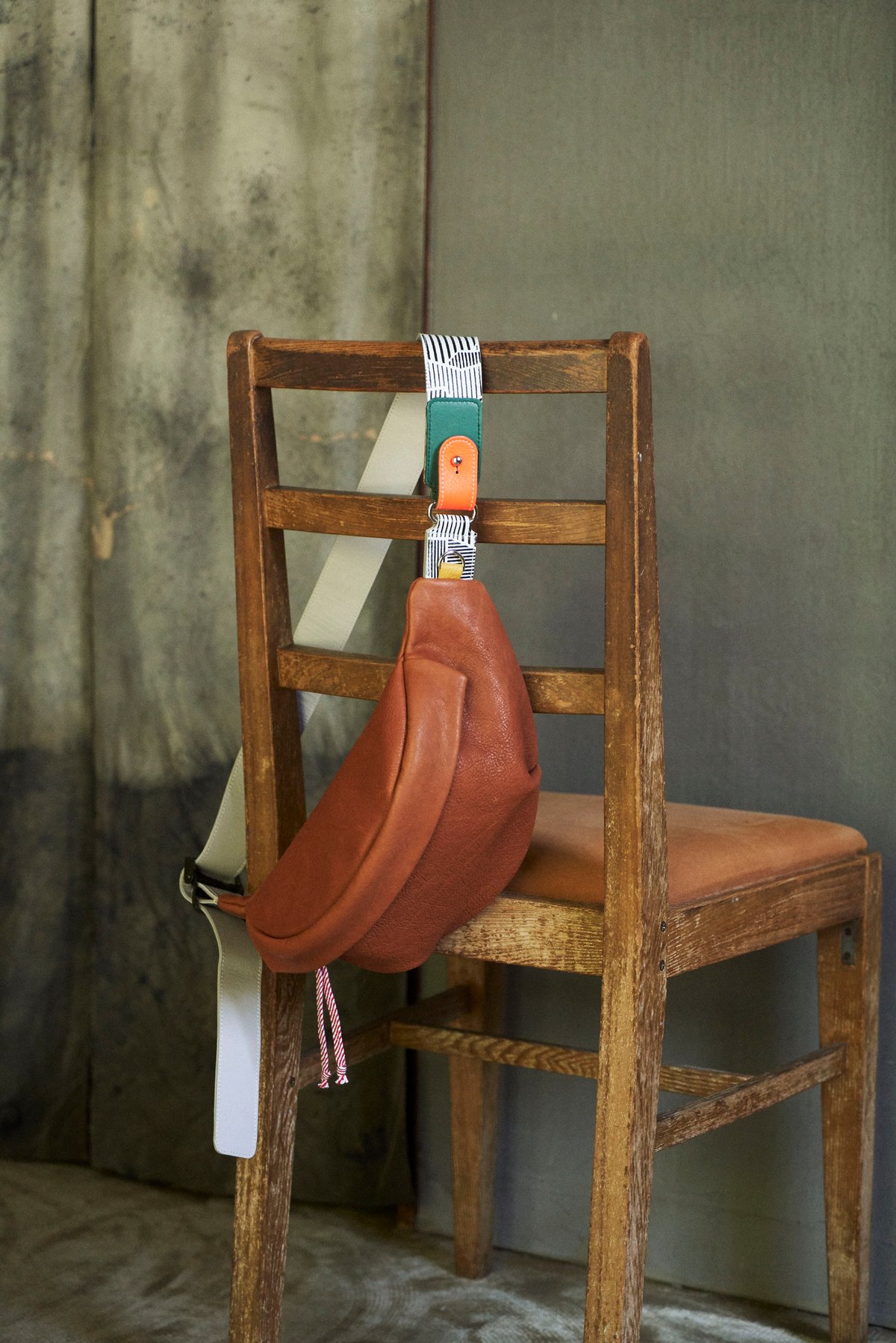 2025春限定モデル＞ 14-34:キャメルレザーウエストバック | JUCO.