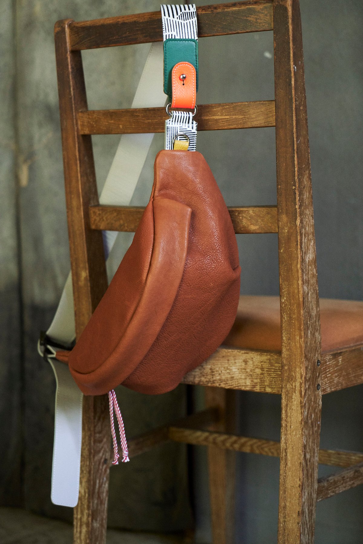 2025春限定モデル＞ 14-34:キャメルレザーウエストバック | JUCO.