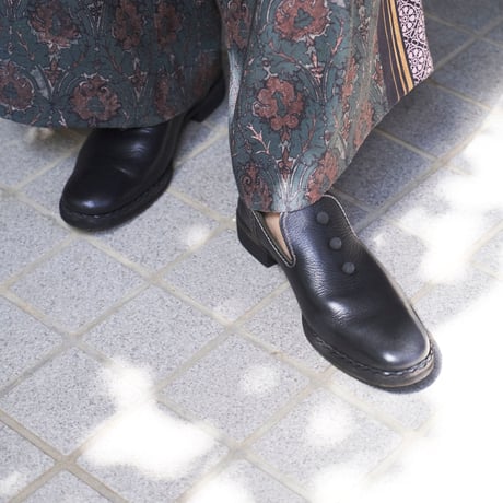 juco. モノクロガラクタ宝箱ブーツ 熱っぽい 23.5cm