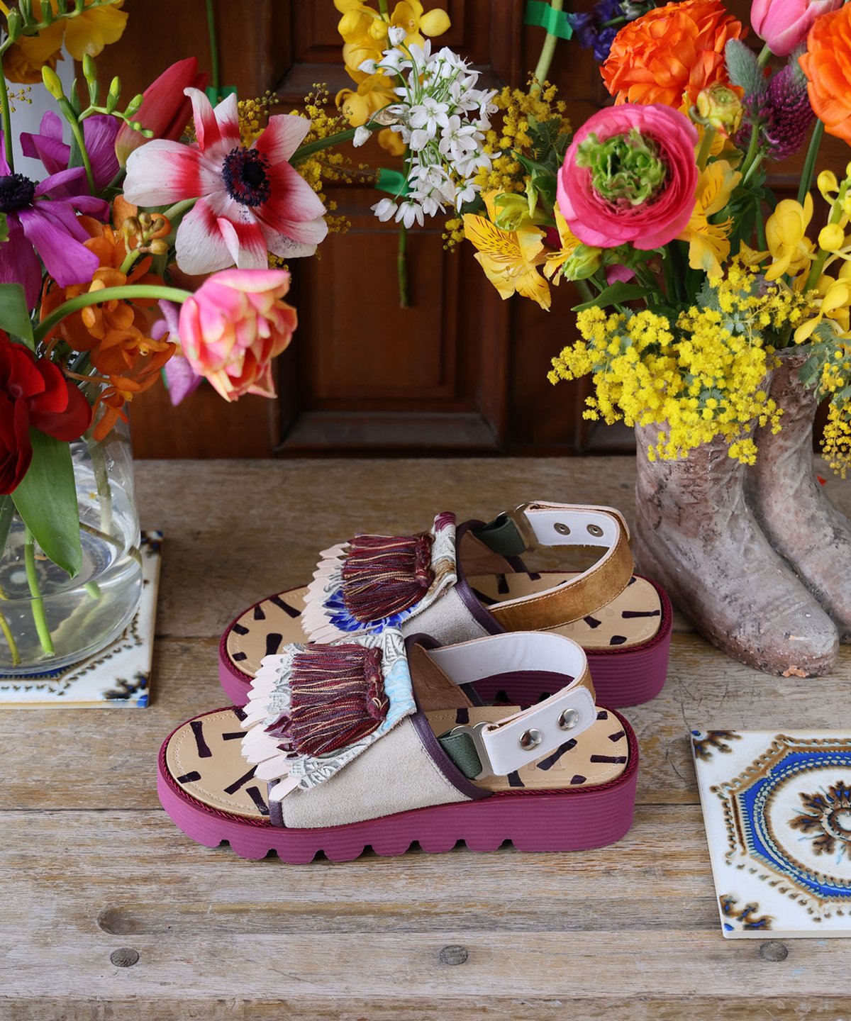 2024S/S/A/W collection＞ 1-88:フラワーベットサンダル | JUCO.