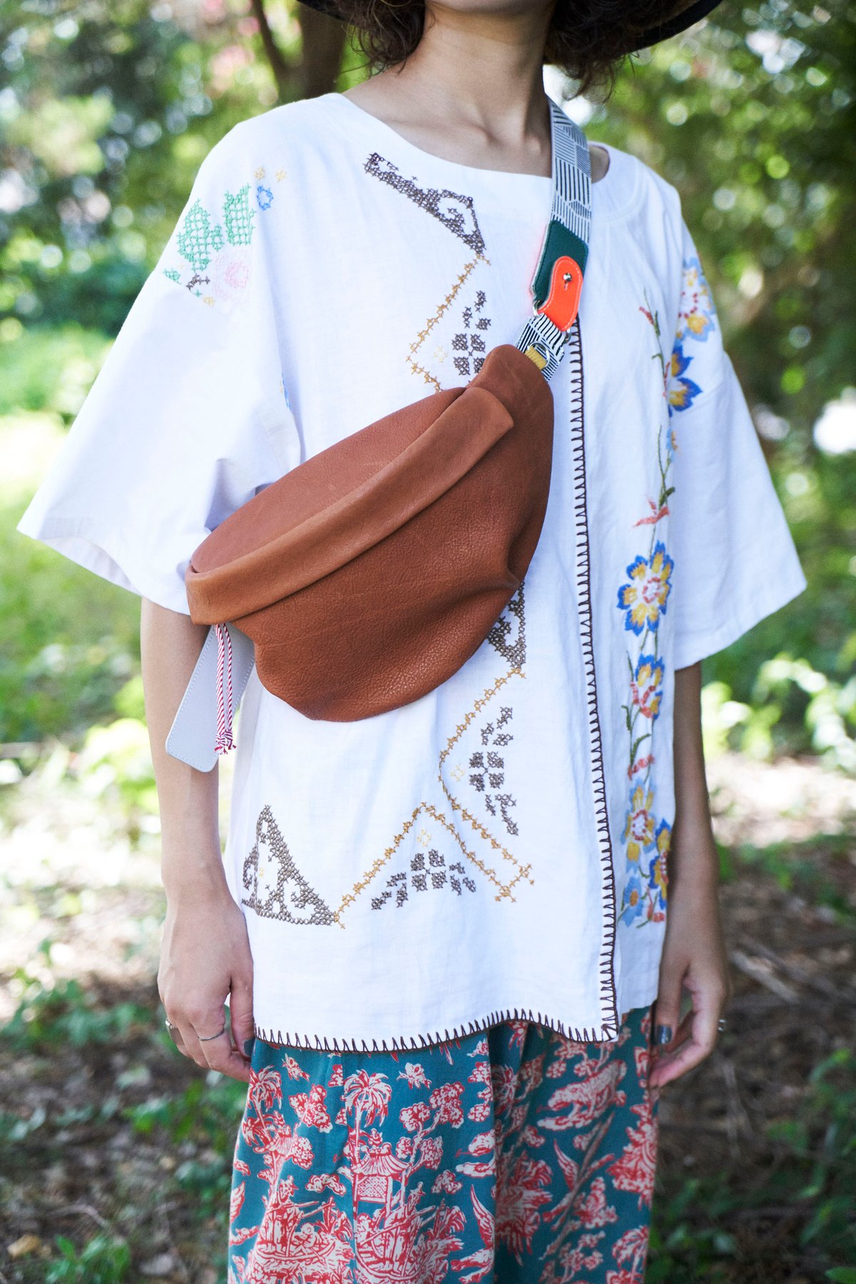 ★ほぼ未使用★美品 JUCO. ジュコ ボディバッグ ウエストポーチ 花柄 黒 ☆ほぼ未使用☆美品 JUCO. ジュコ ボディバッグ ウエストポーチ 花柄 黒