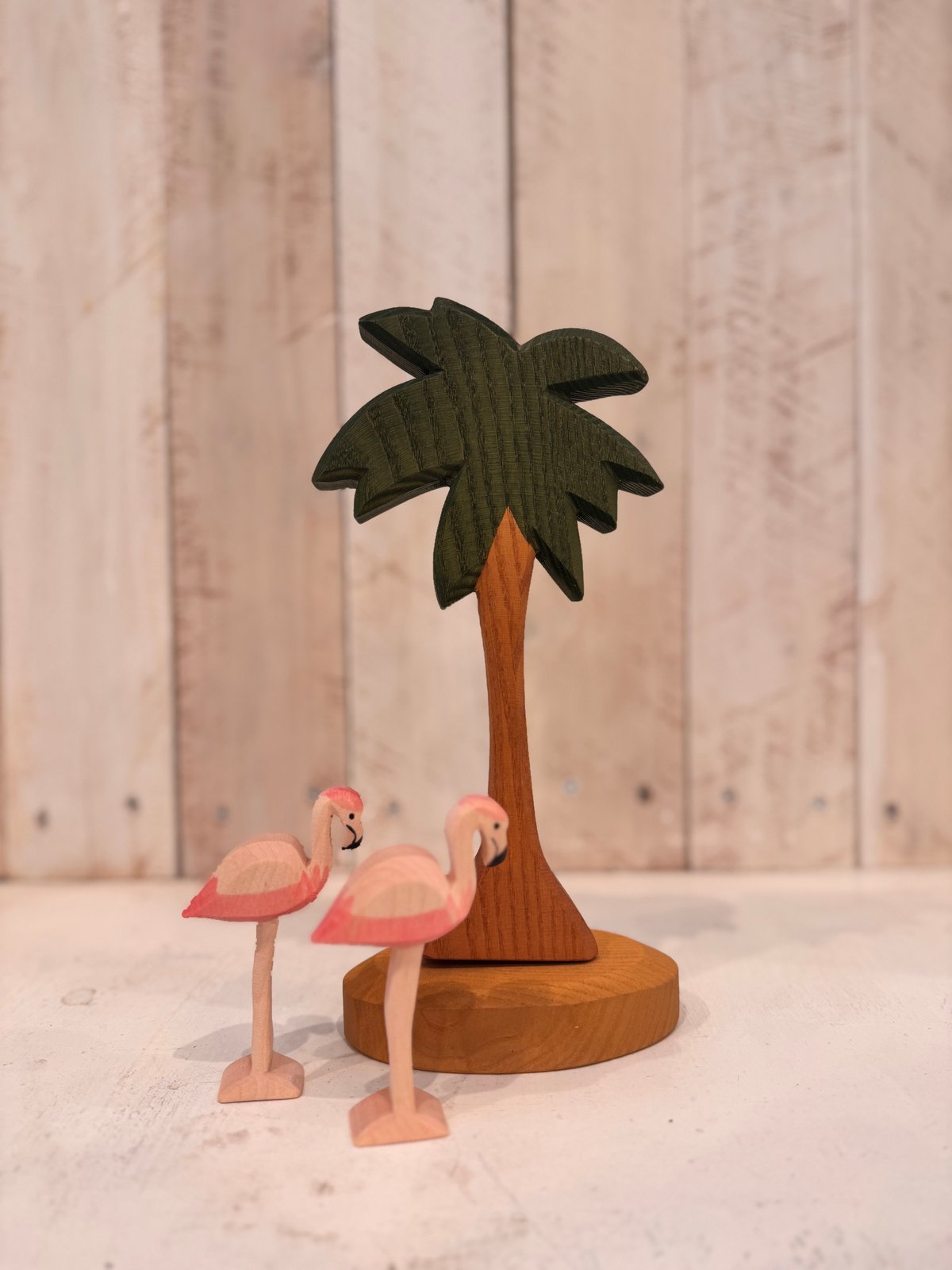 オストハイマー　ネイティブ・アメリカン Flamingo by Ostheimer | Ginger Beach Inn