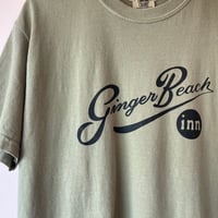 Men’s Ginger  Beach Inn Logo-Tee