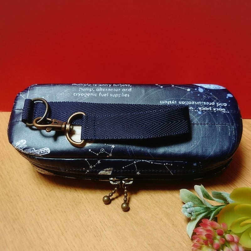 送料無料】 ひょっこりエピペン用ポーチ・1本両開きタイプ・天体柄