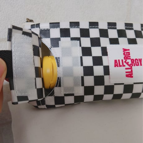 ひょっこりエピペンポーチ　薄型ペンポーチタイプ〈持ち手無し〉　モノトーン市松柄ラミネート【No.20220606】