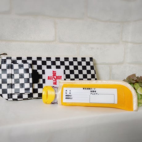 ひょっこりエピペンポーチ　薄型ペンポーチタイプ〈持ち手無し〉　モノトーン市松柄ラミネート【No.20220606】