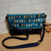 エピペンが入る3層ポシェット＊ネコ×ネイビー【No.190322A】