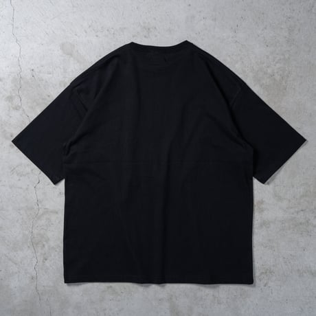 MAX DE CIRCLE Tシャツ