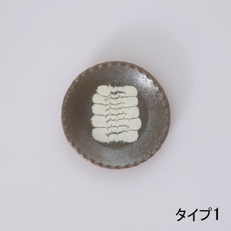 YANAGI POTTERY（柳窯）"スリップウェア / 豆皿（直径100mm）"