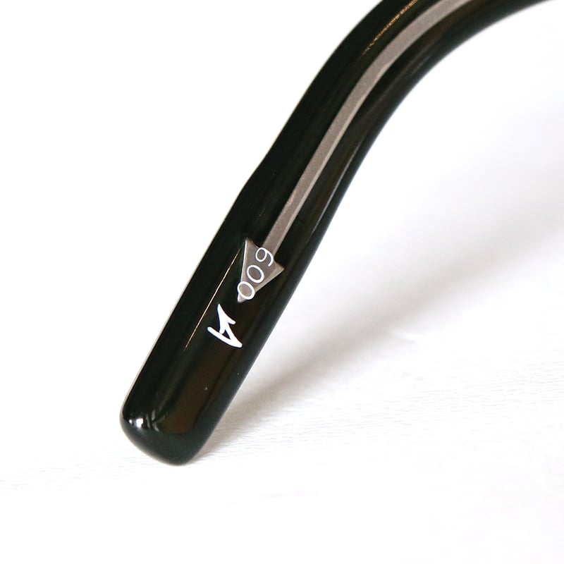 MEGANEROCK（メガネロック）