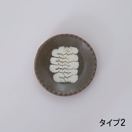 YANAGI POTTERY（柳窯）"スリップウェア / 豆皿（直径100mm）"
