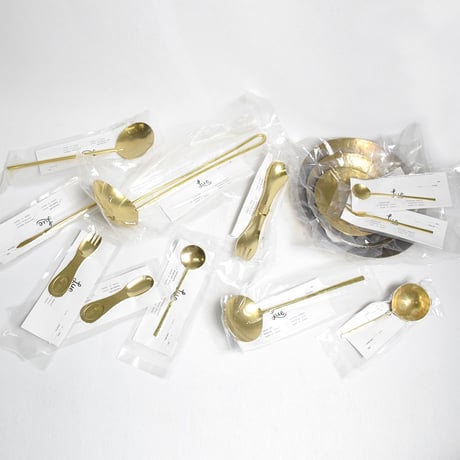 Lue（ルー）"Server spoon / サーバー"