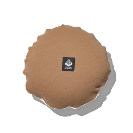 MOUNTAIN RESEARCH "Circle Cushion(White Sax / White Camel)"