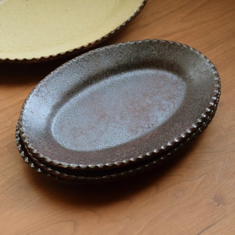 YANAGI POTTERY（柳窯）"無地（茶） / オーバル（小）（205×150mm）"