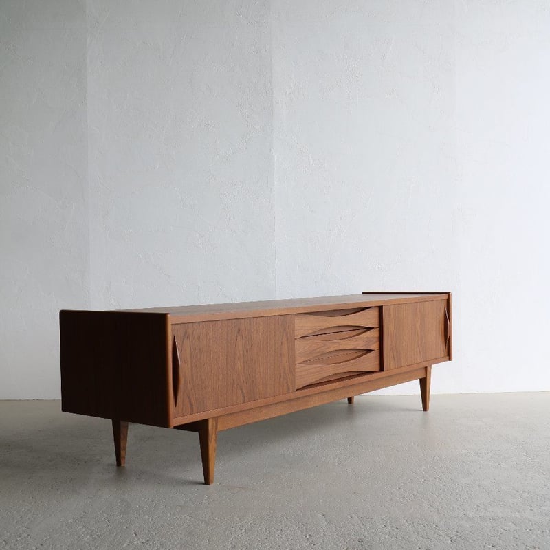 SAC WORKS TVボード　サイドボード SAC WORKS エスエーシーワークス テレビボード テレビ台 SAC WORKS TV