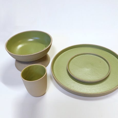 ONE KILN CERAMICS（ワンキルンセラミックス）"CULTIVATE /  Food Bowl Lime Green（M）"