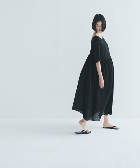 -M-［medium］ワンピース Conifer / ブラック