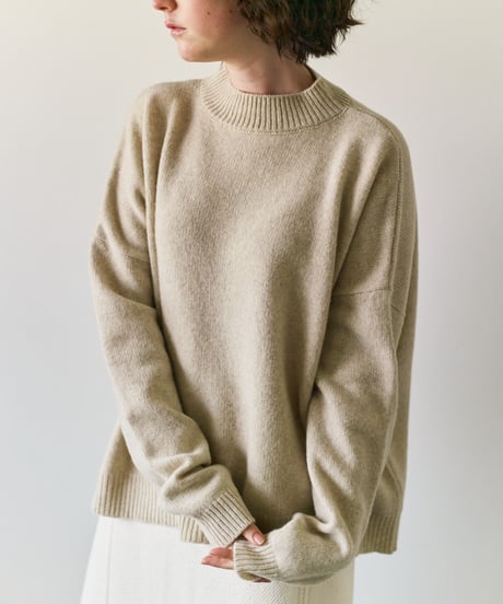-M-［medium］ウールカシミヤハイネックセーター Ivy / ベージュ