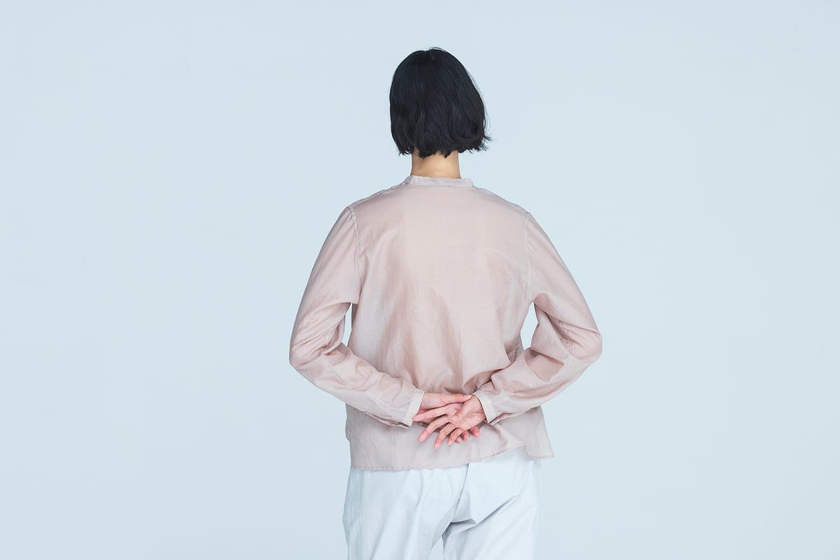 ほぼ未使用✨️　シクラス　ミンクファー　ウールシルク　サテンブラウス　ネイビー ほぼ未使用✨️ シクラス ミンクファー ウールシルク サテン