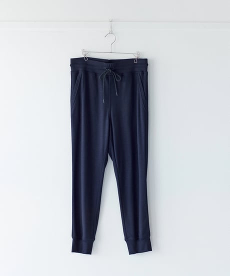 -M-［medium］スーパーウールパンツ  Phoebe / ネイビー