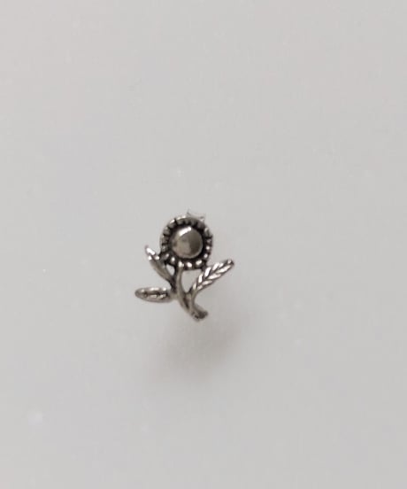 small earring / ひまわり