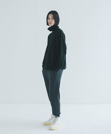 -M-［medium］スーパーウールパンツ Phoebe / チャコールグレー