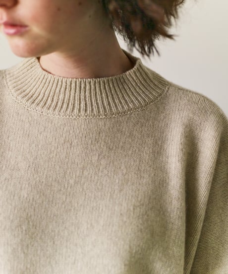 -M-［medium］ウールカシミヤハイネックセーター Ivy / ベージュ