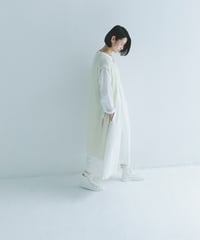 -M-［medium］ウールカシミヤロングジレ Vervain / ホワイト