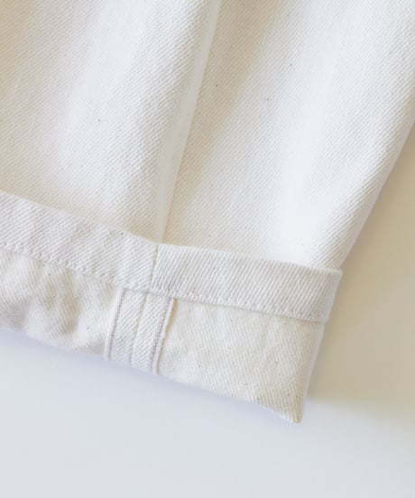 -M-［medium］セルヴィッジデニムパンツ Joanne / オフホワイト