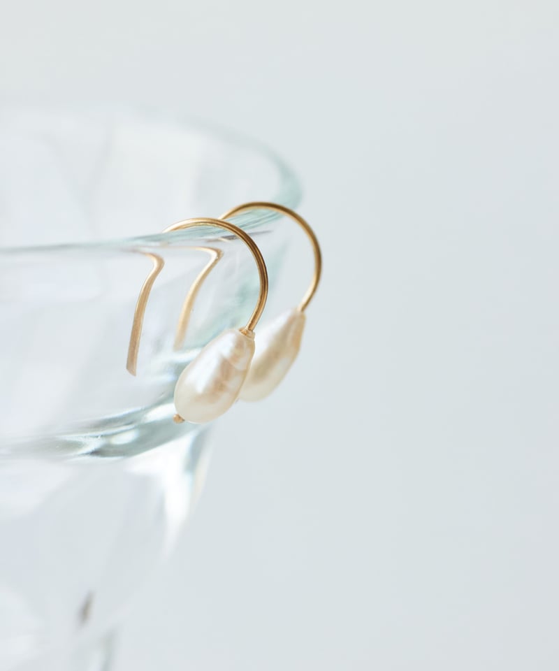 淡水パールピアス / バロックパール | days