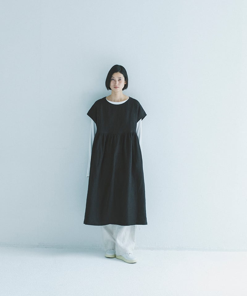 美品✨ルネ リネンタックフレアワンピース 白襟 2way 袖なし ブラック 38 美品✨ルネ リネンタックフレアワンピース 白襟 2way 袖なし