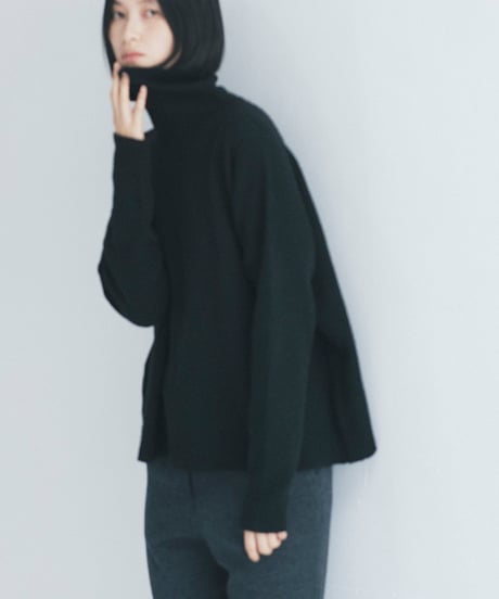 -M-［medium］スーパーウールパンツ Phoebe / チャコールグレー
