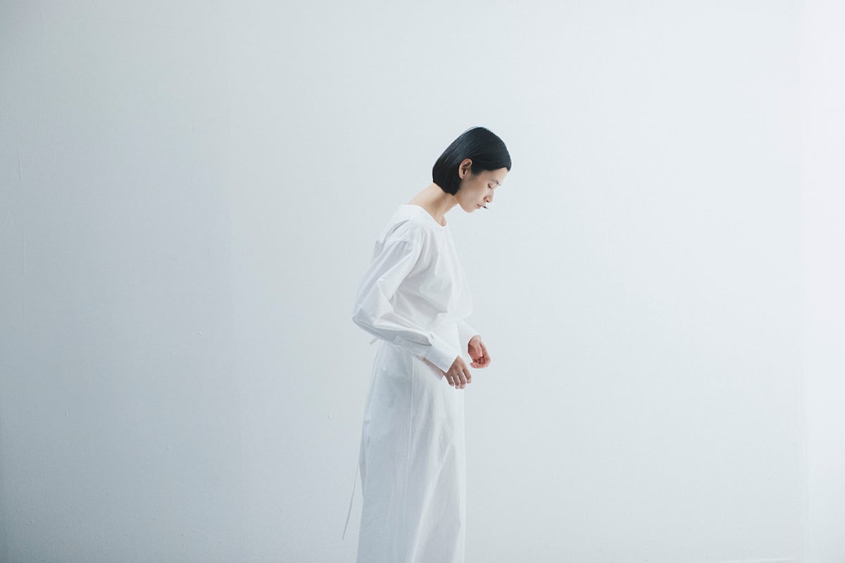 M-［medium］クルーネックシャツ Jasmine / ホワイト | days