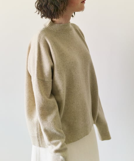 -M-［medium］ウールカシミヤハイネックセーター Ivy / ベージュ