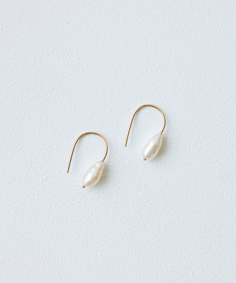 淡水パールピアス / バロックパール | days 淡水パールピアス / バロックパール | days