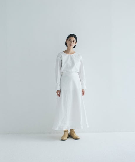 -M-［medium］クルーネックシャツ Jasmine / ホワイト