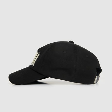 VICTORIA HK / SPIKEY SNAPBACK (BLACK)