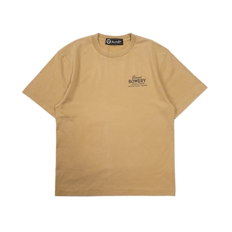 Stand BOWERY / BOWERY STANDARD LOGO TEE (SAND)