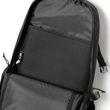 XLARGE | XLARGE×NEW ERA SKATEBOARD URBAN PACK(BLACK)