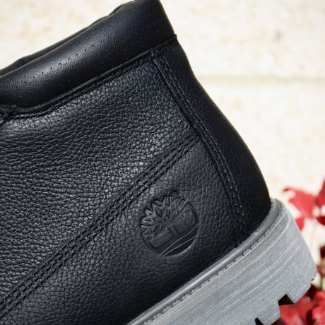 Timberland | MEN'S ROAD TRIP PREMIUM MID WATERPROOF CHUKKA BOOT (BLACK OUT)