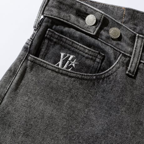 XLARGE | EMBOSSED DENIM PANTS(BLACK)