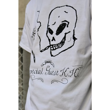 SPECIAL GUEST K.K.| A Smoking Skeleton Tee(White)