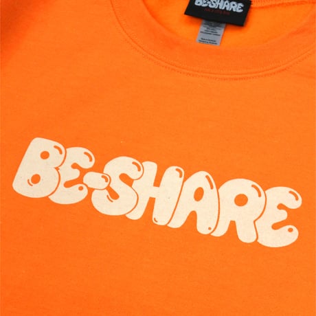 BE-SHARE|For a city boy CREW SWEAT(ORANGE)