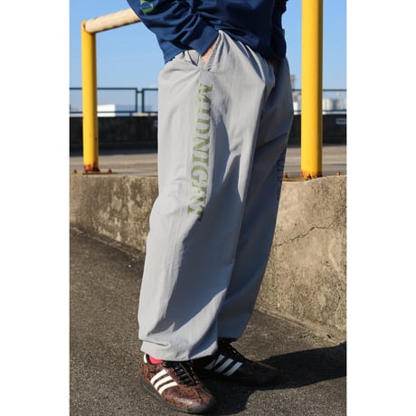 MIDNIGHT PAINTING SERVICE| MPS Logo Nylon Pants (Gray)