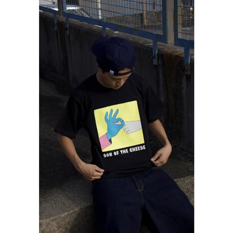 SON OF THE CHEESE | FUCCI 'SIGN LANGUAGE' TEE  (Black)