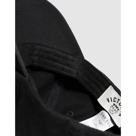 VICTORIA HK / QH LOGO CAP (BLACK)