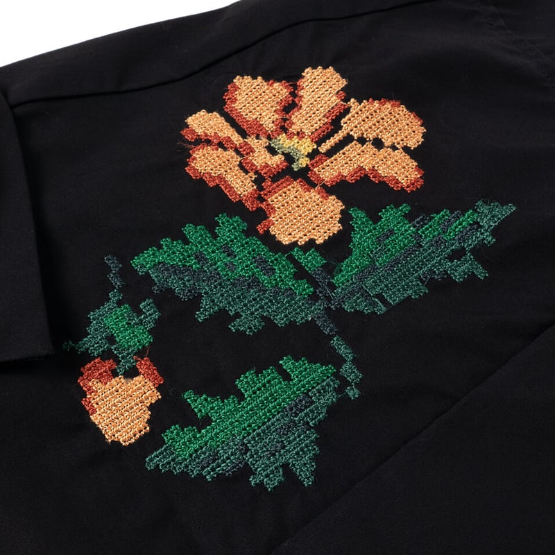 SON OF THE CHEESE |Flower embroidery Shirt (BLA...